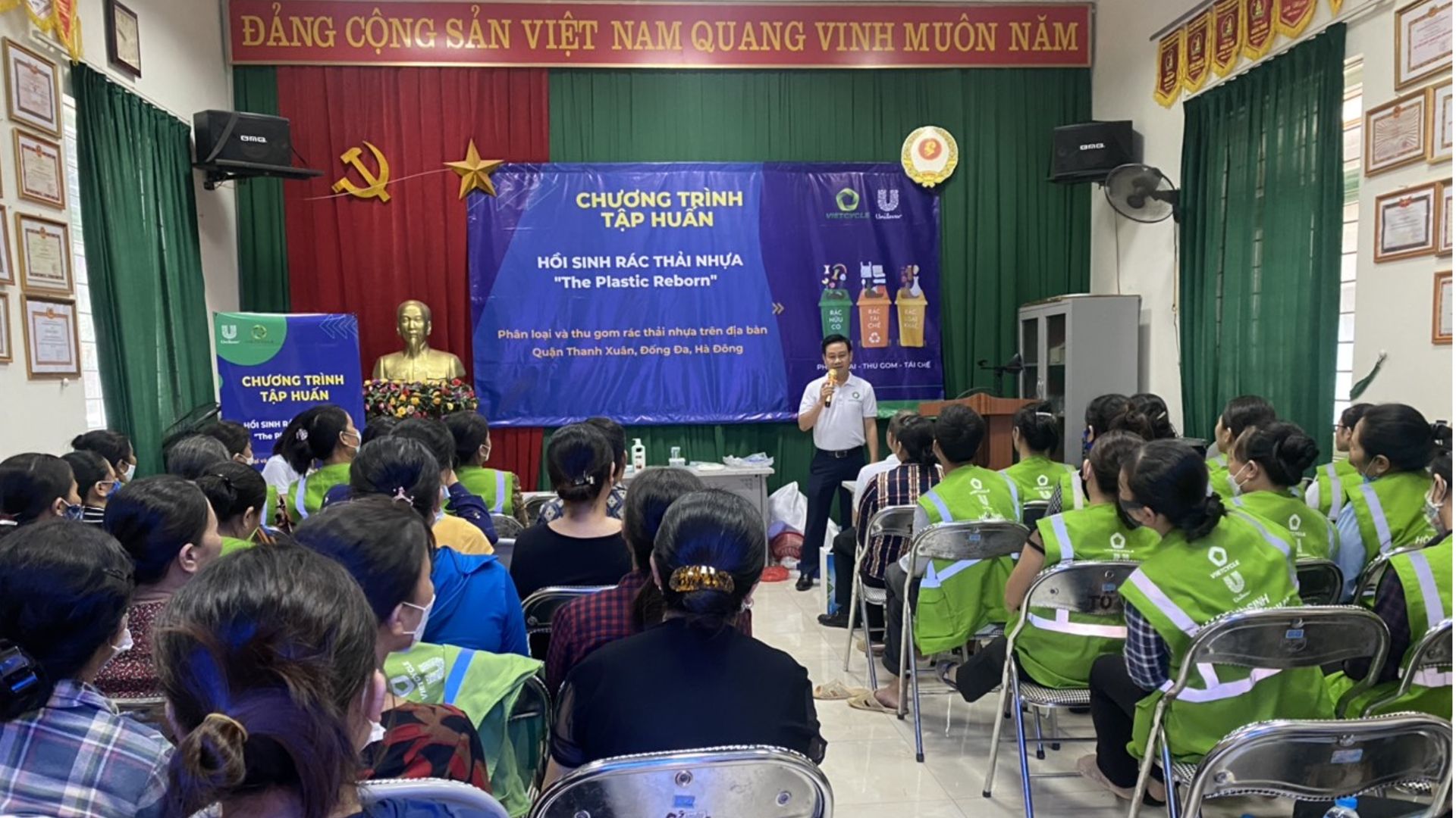 Chương trình tập huấn cho các chị em lao động ve chai từ Unilever