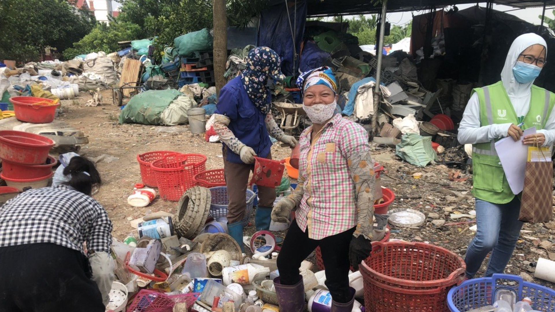 Hoạt động thu gom rác thải nhựa của Unilever Việt Nam