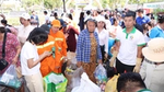 Người dân địa phương tích cực tham gia phân loại rác tại trạm MRF.